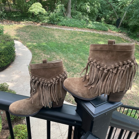 Sbicca Vintage Collection suede fringe boots size 8.5 - Picture 5 of 7